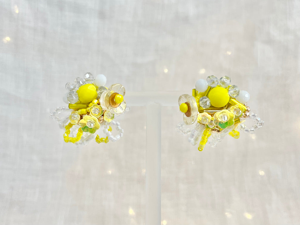 Hand beaded earrings - honey -