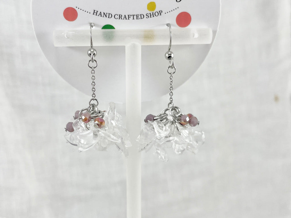 Upcycled earrings - petals chain -Ice-