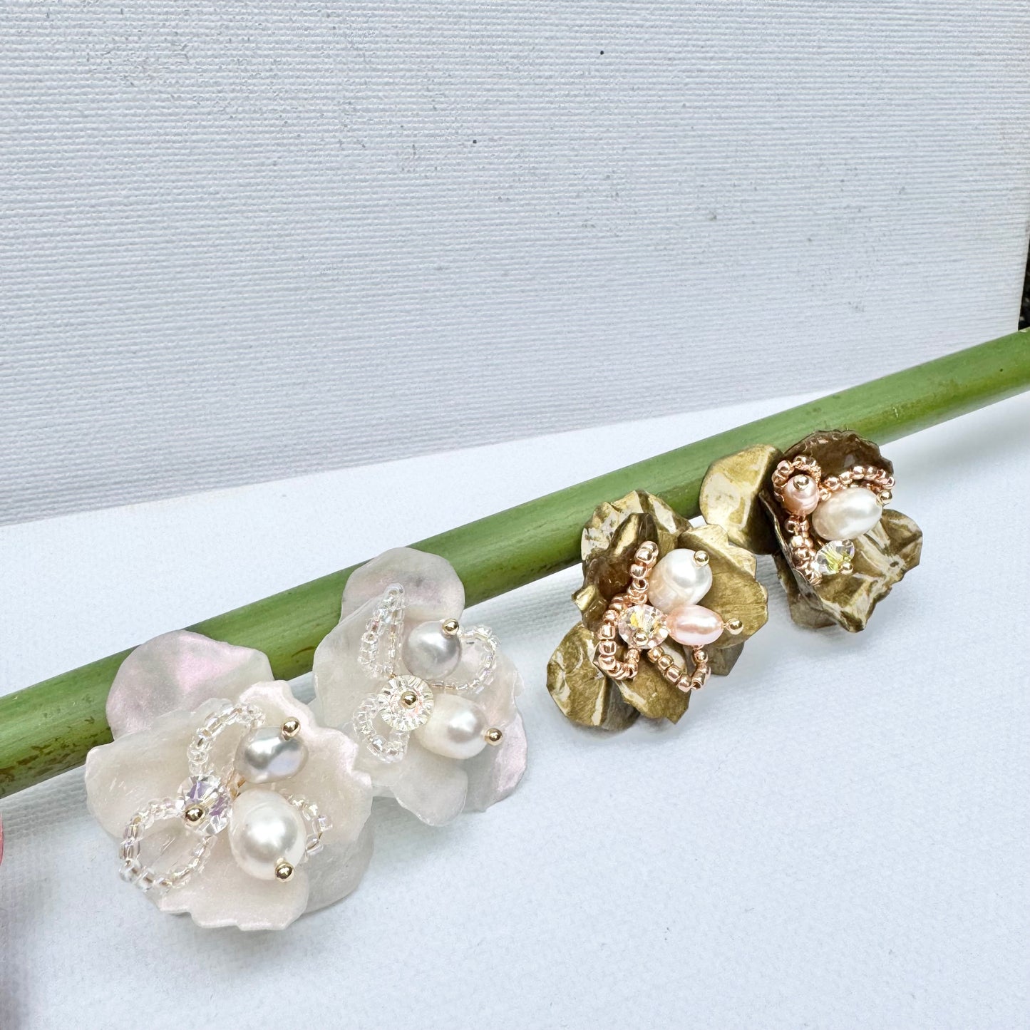 Enchanted Rose Earrings - Vintage Gold -