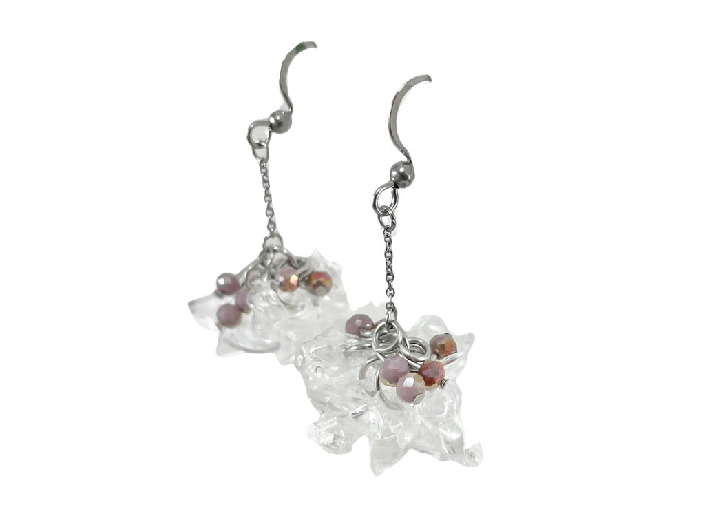 Upcycled earrings - petals chain -Ice-