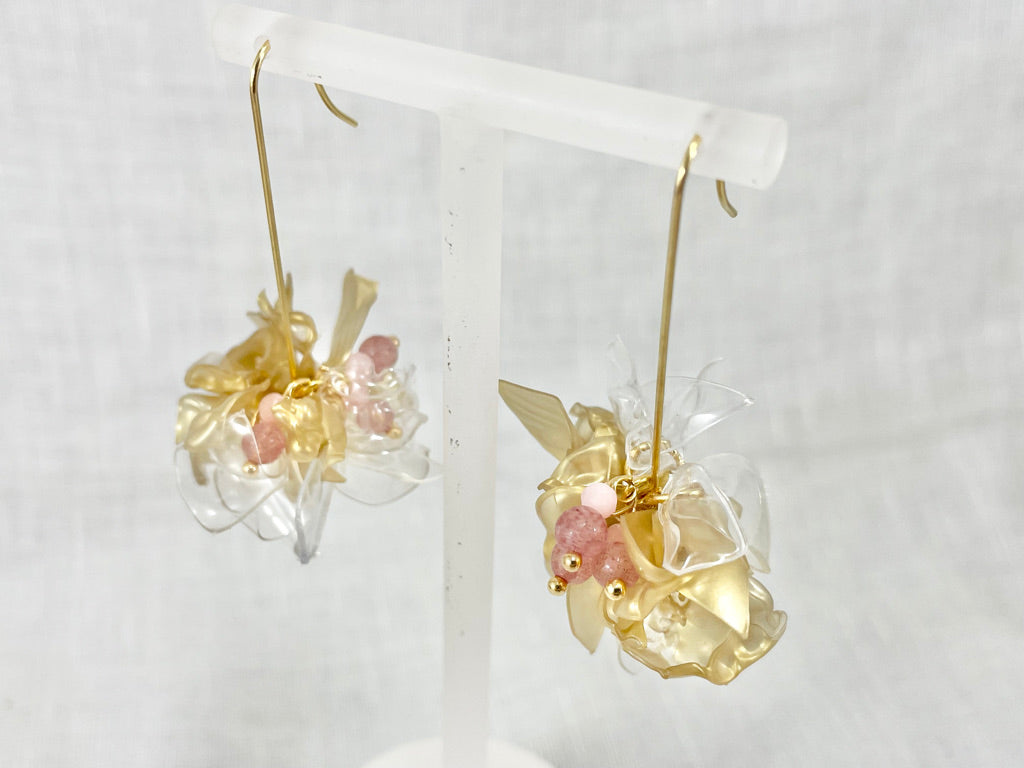 Upcycled earrings - flower ball -