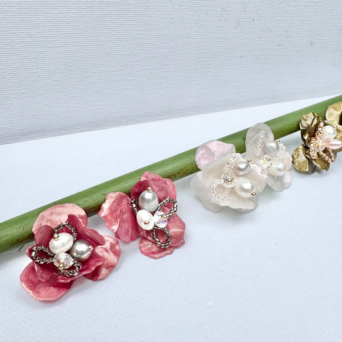 Enchanted Rose Earrings - Rosy Glow -