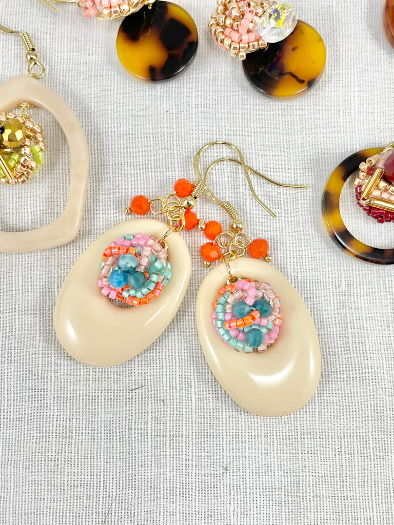 Hand beaded earrings - oval -