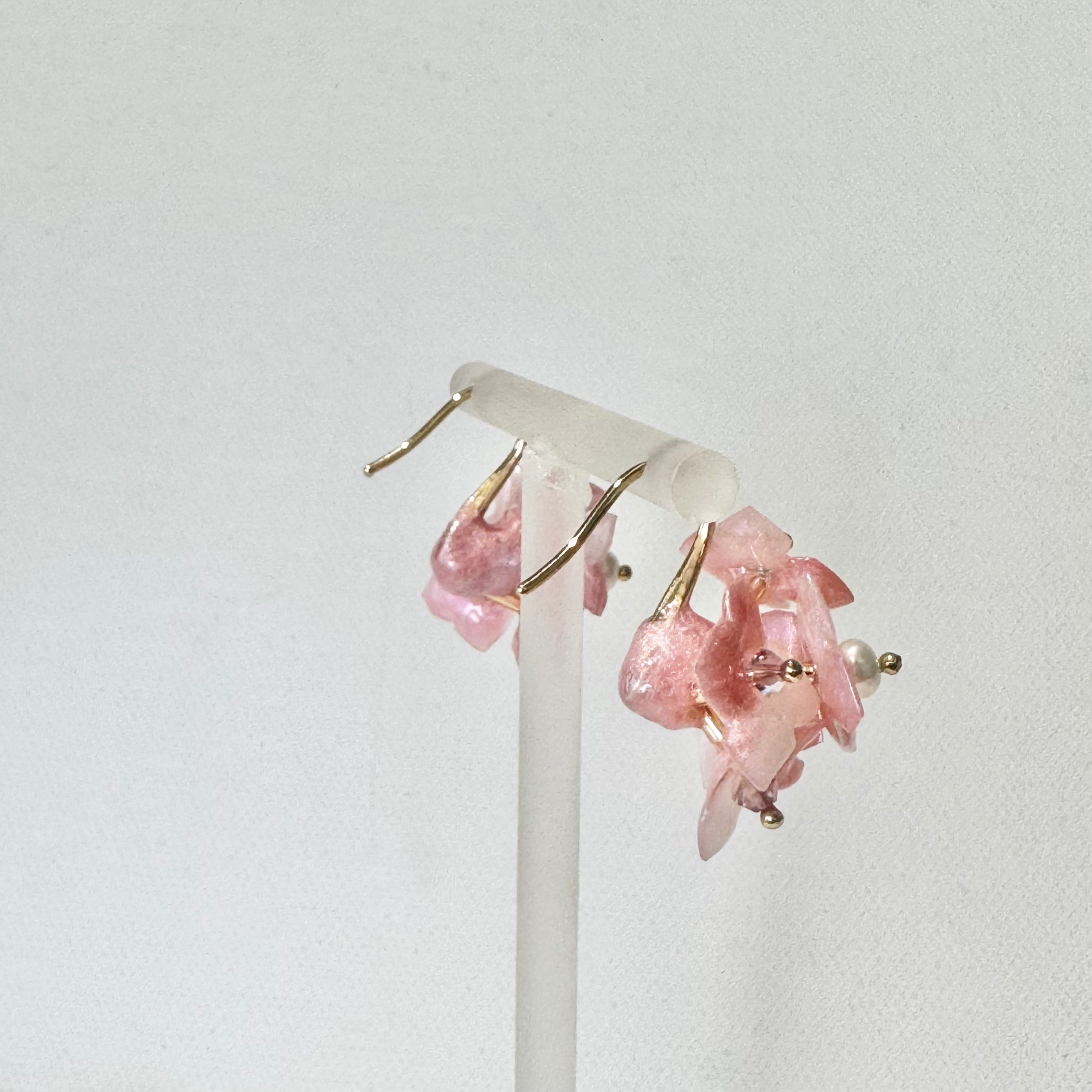 Hydrangea Bloom Earrings - Blush Rain -