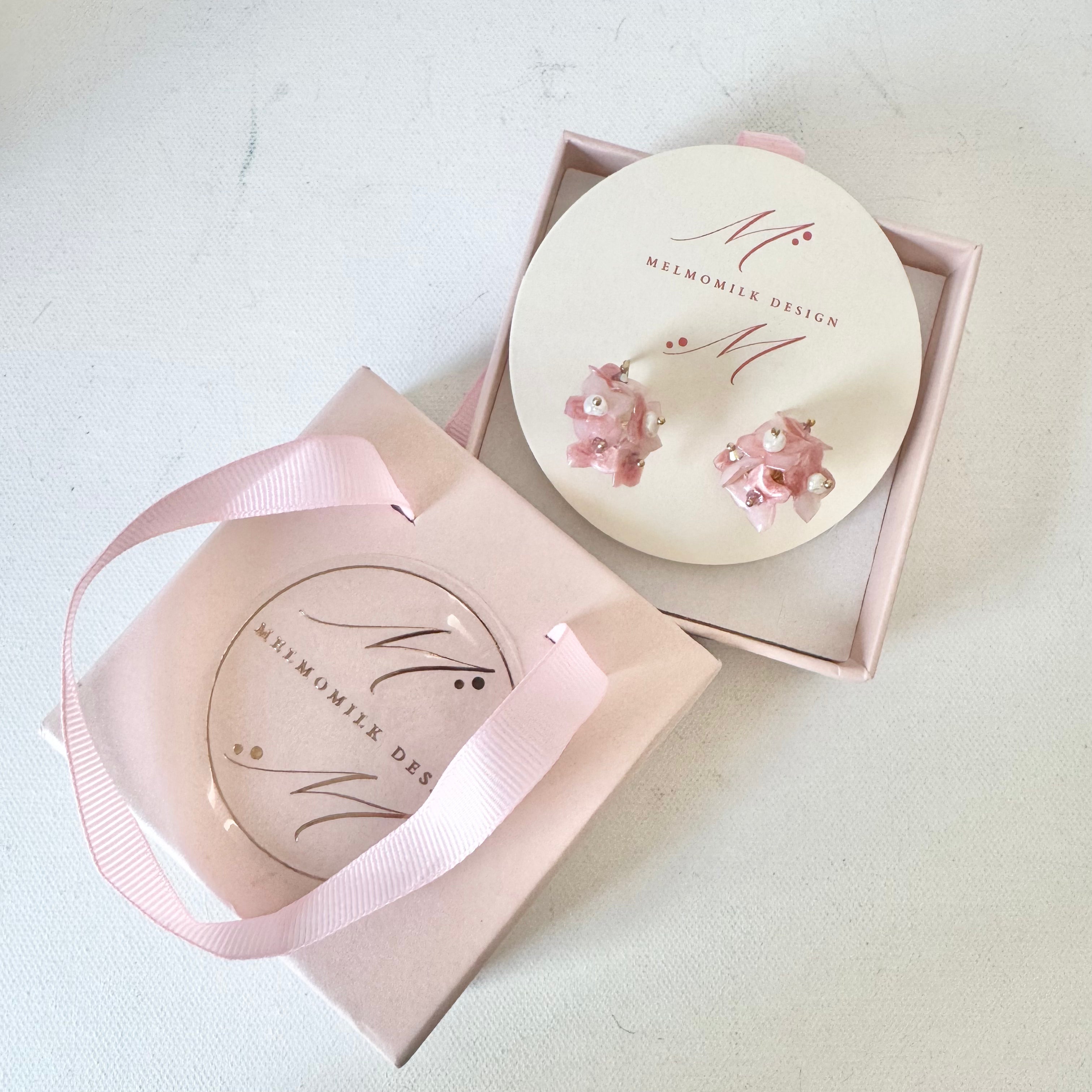 Hydrangea Bloom Earrings - Blush Rain -