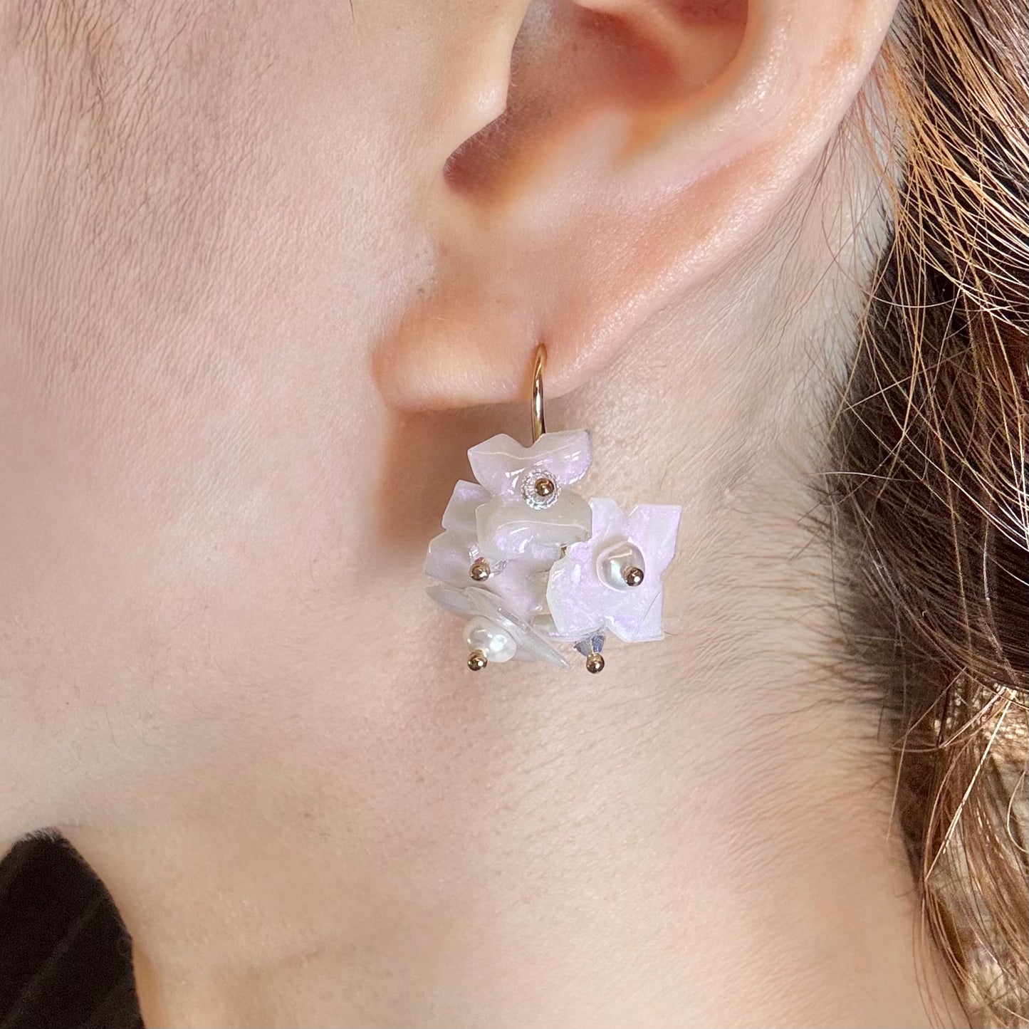 Hydrangea Bloom Earrings - Drizzle White -