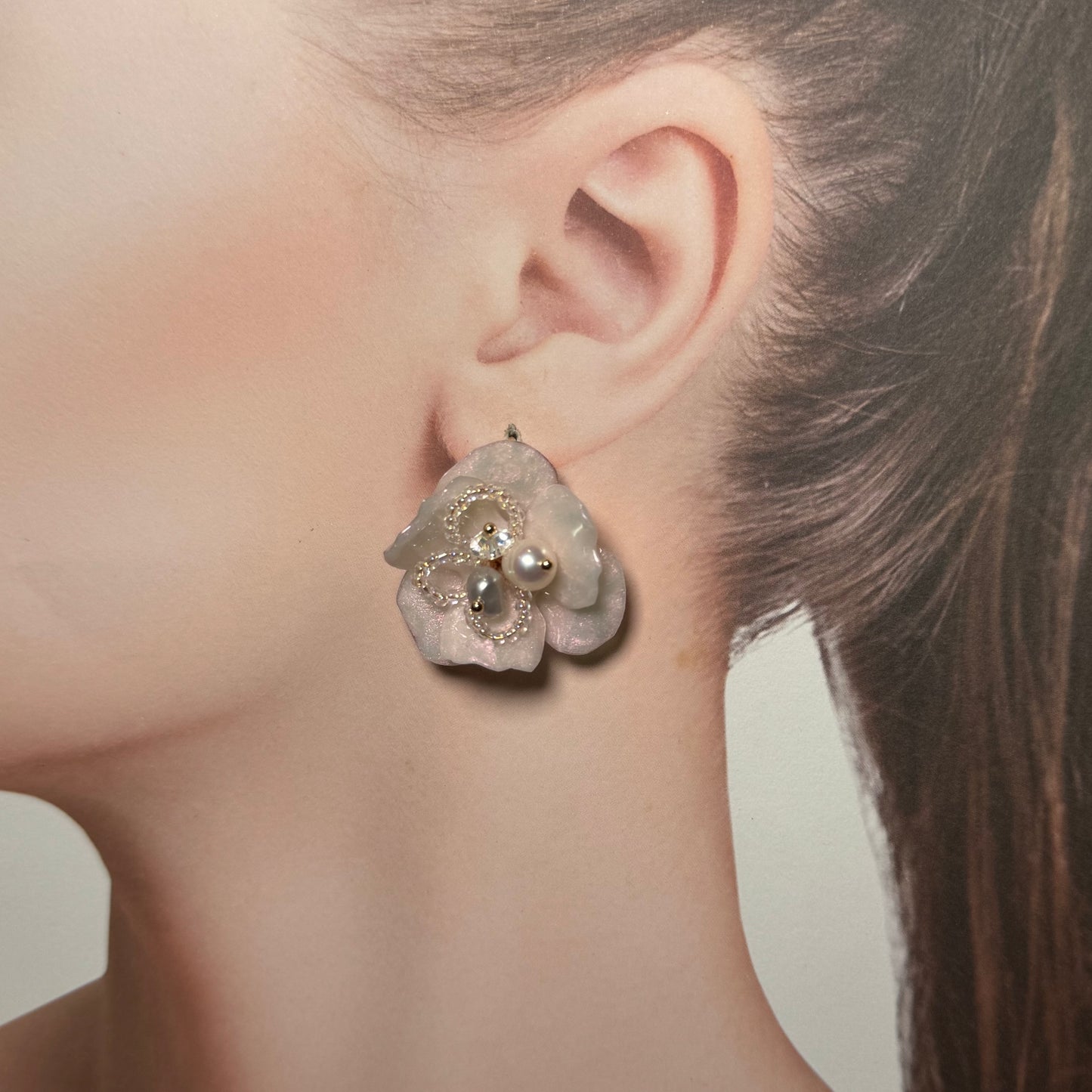 Enchanted Rose Earrings - Snow White -