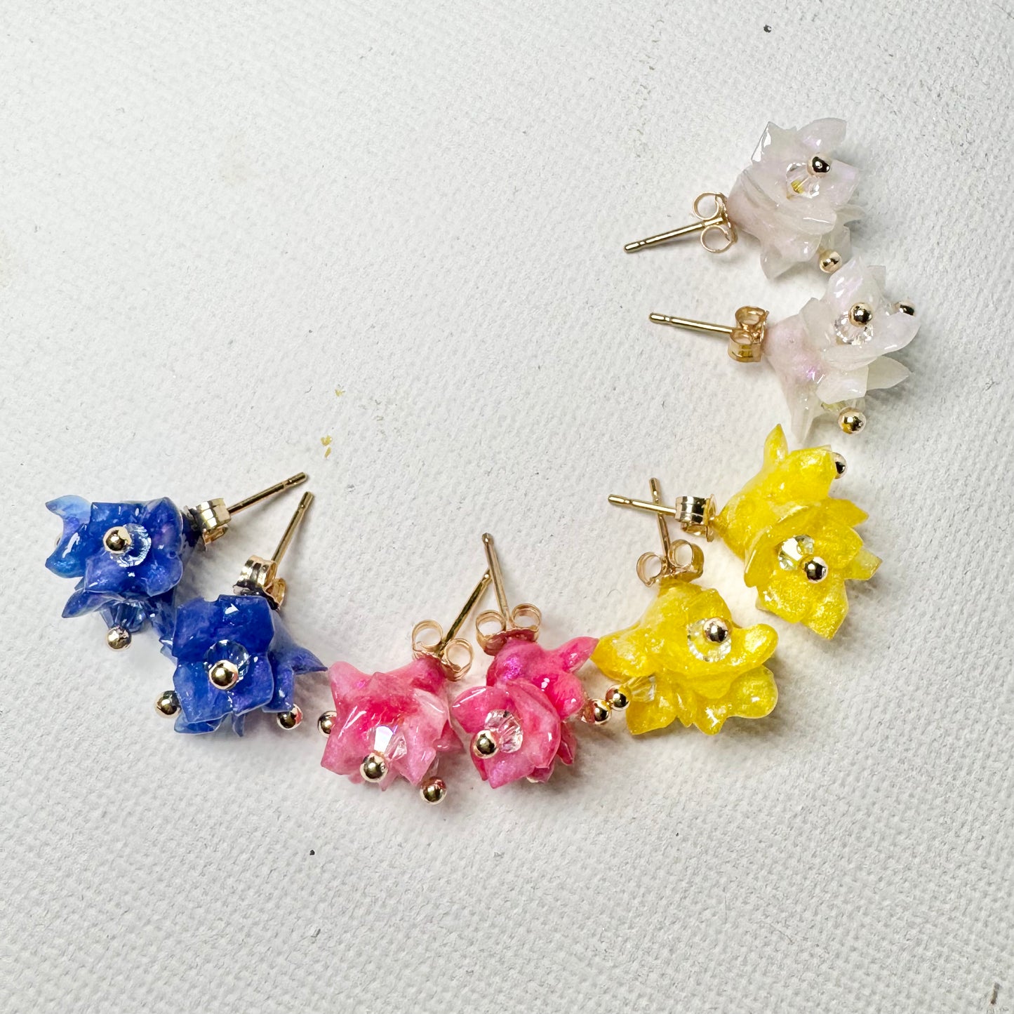 Tiny Pop Earrings - Strawberry Milk -