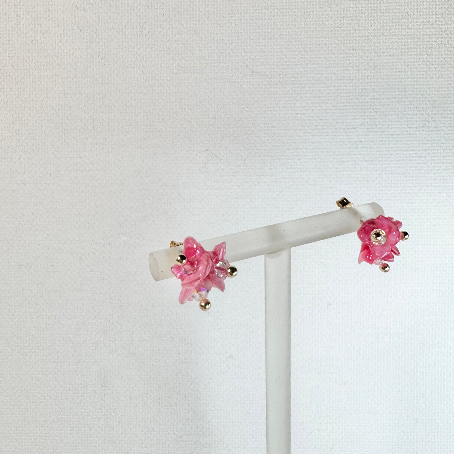 Tiny Pop Earrings - Strawberry Milk -