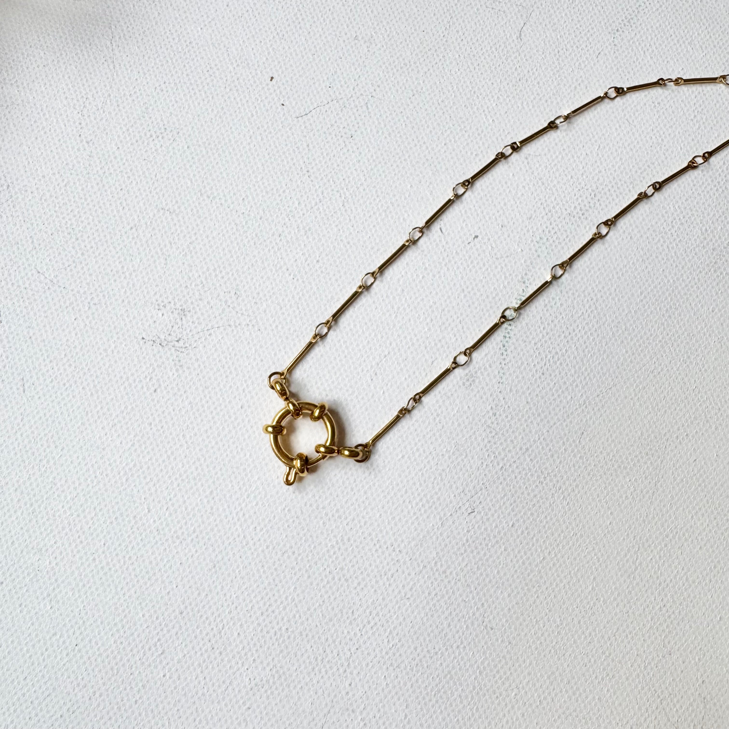Dainty Orchid Necklace - Pearl White -