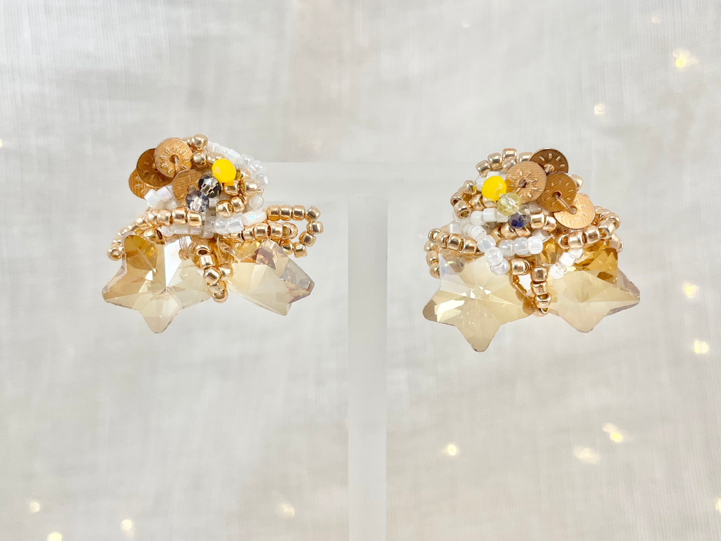 Hand beaded earrings - stars -