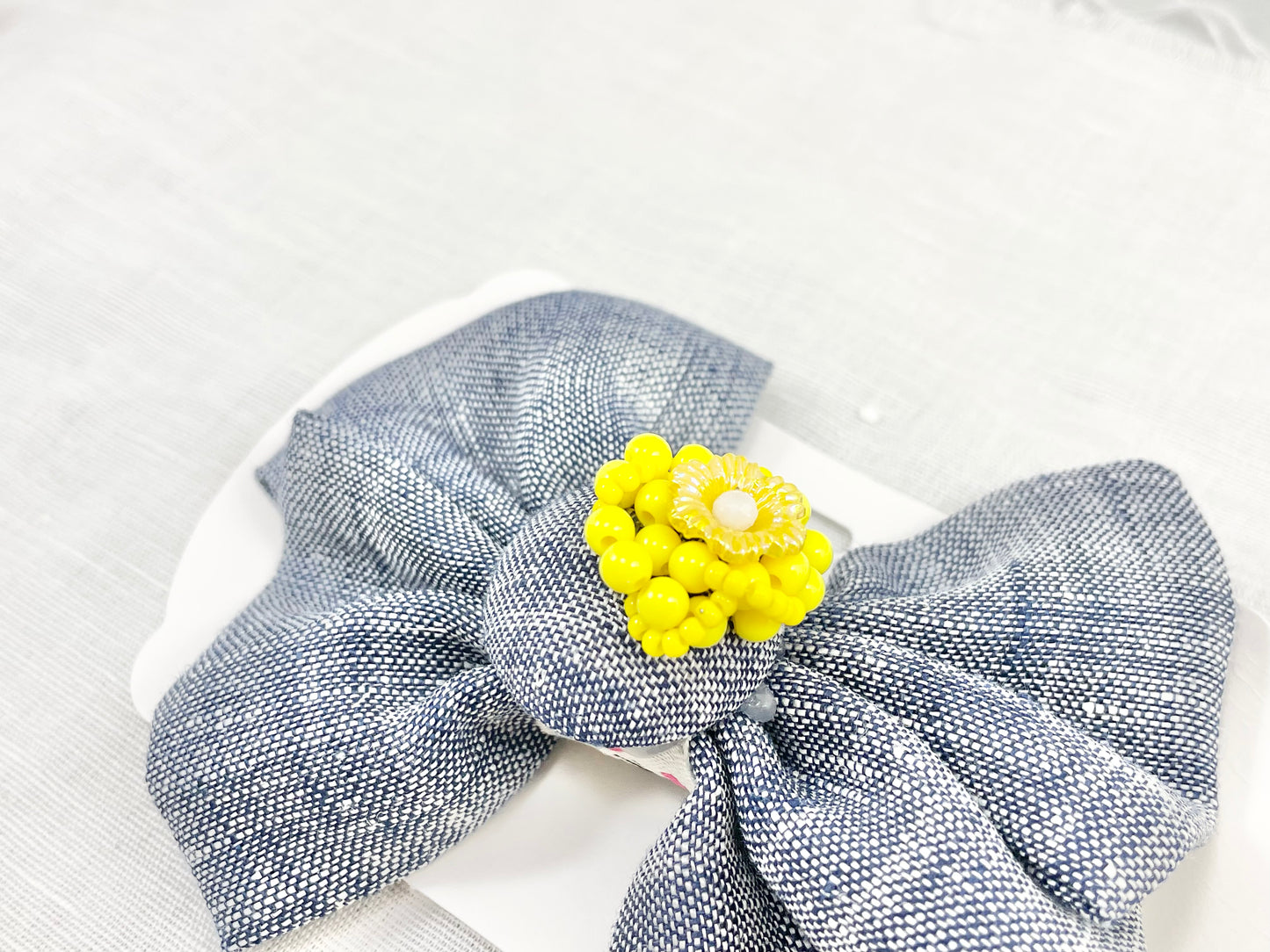 Beaded bow hair clip