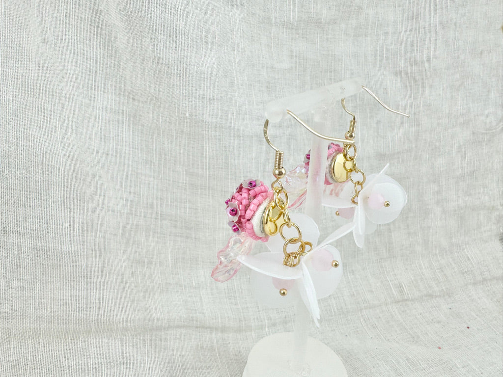 Upcycled earrings - Haute couture - Gold fish garden