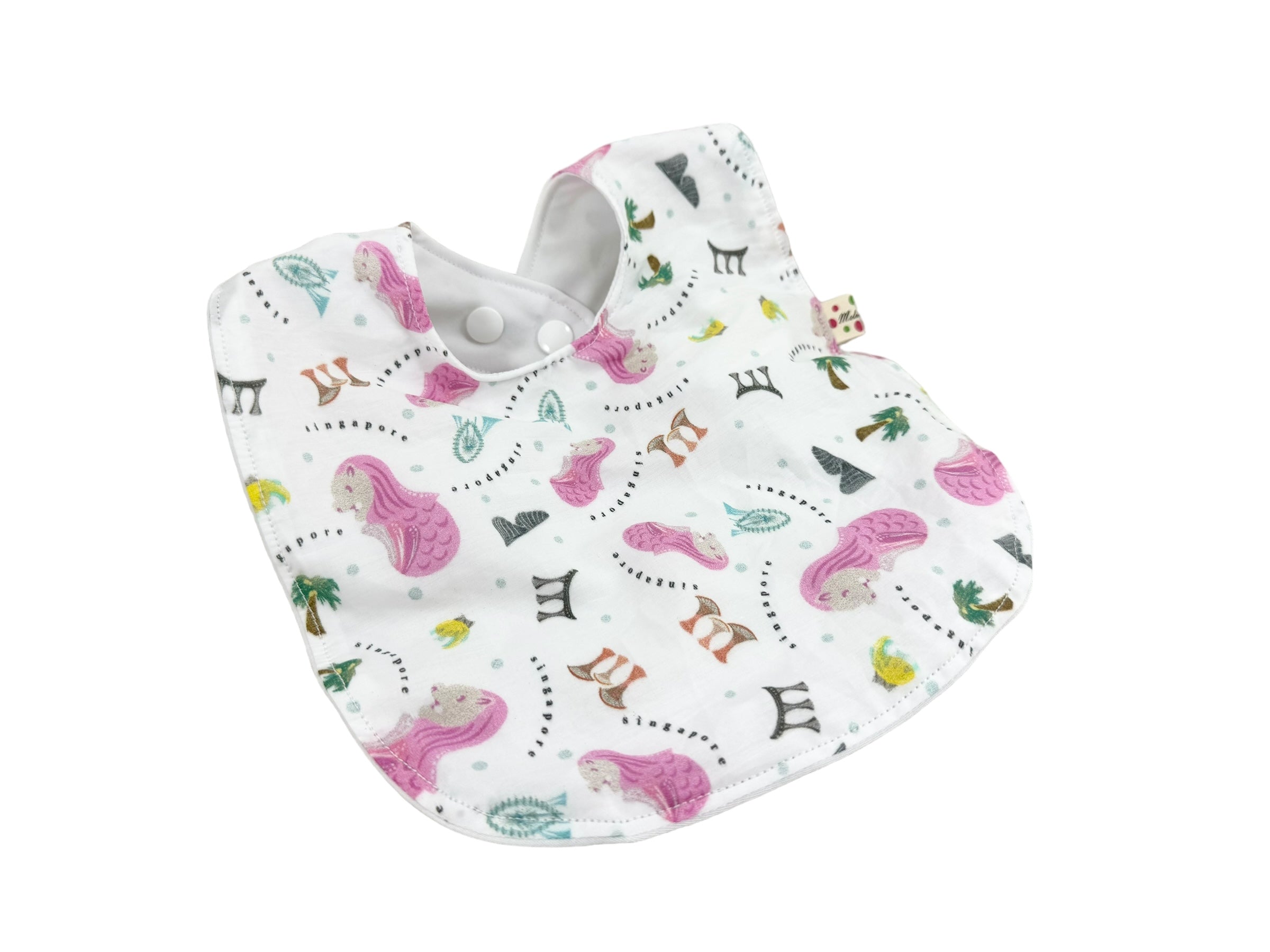 Singapore Pop Merlion baby bib by Melmomilk Design – colorful, soft cotton bib featuring a playful Merlion illustration, perfect for gifting or daily use.　シンガポール・ポップ・マーライオンよだれかけ / スタイ– カラフルで柔らかいコットン素材、かわいいマーライオンのイラスト入り。ギフトやお土産、普段使いにぴったり。