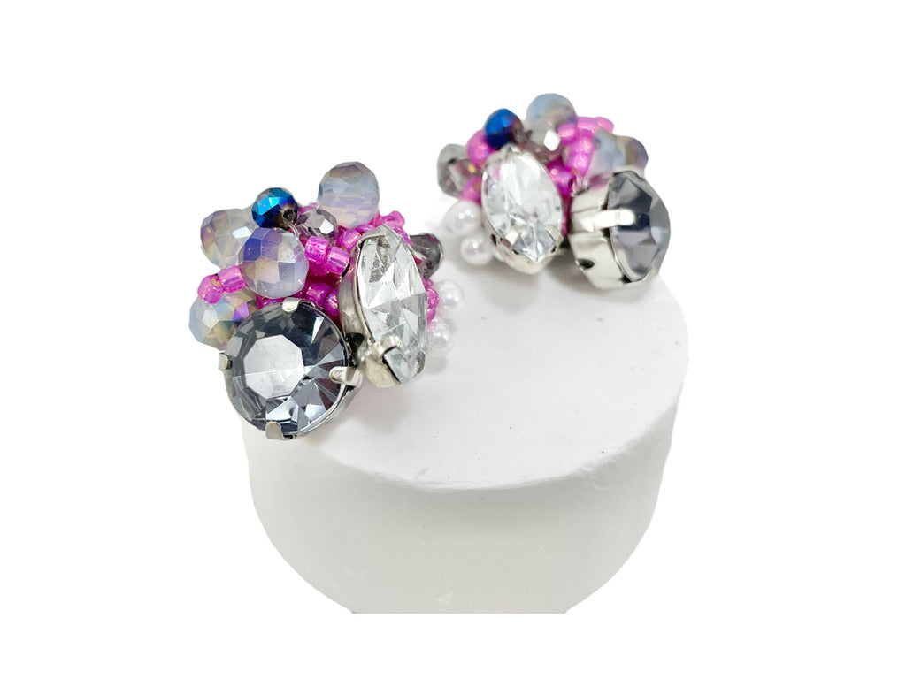 Hand beaded earrings - grape -
