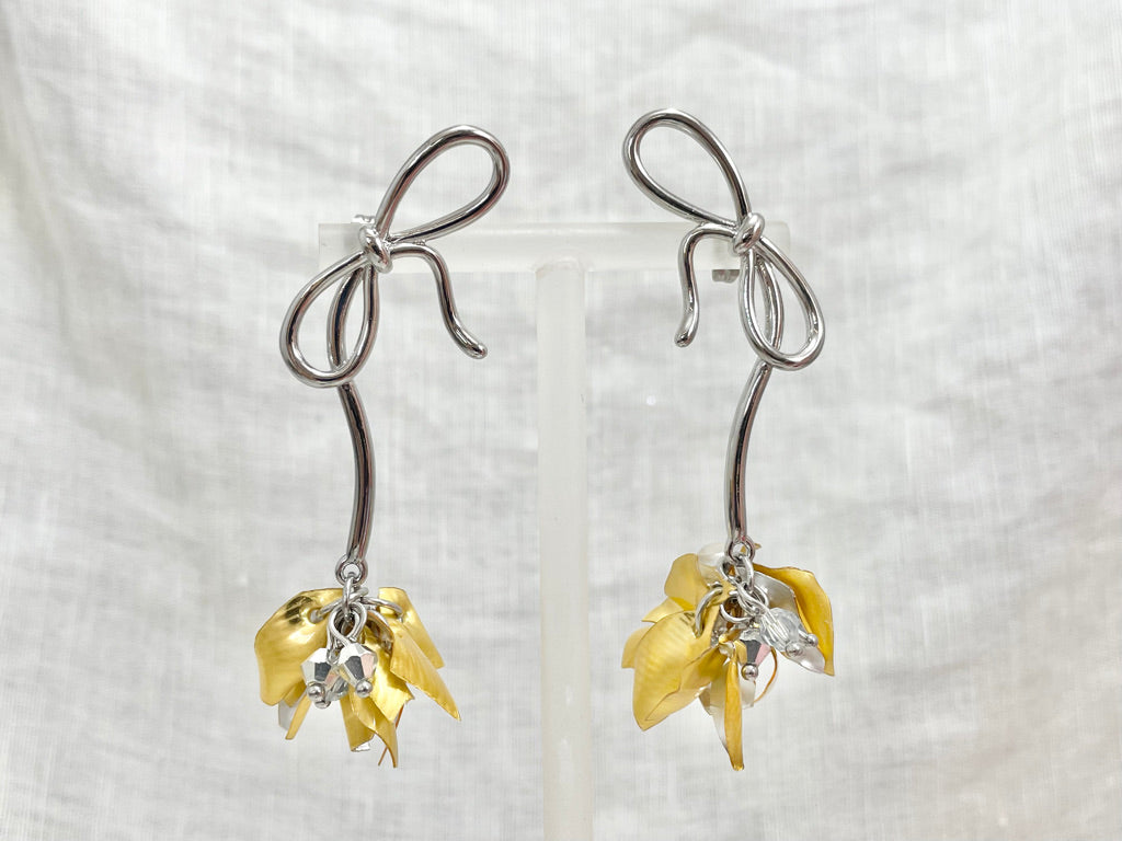 Upcycled earrings - bow -