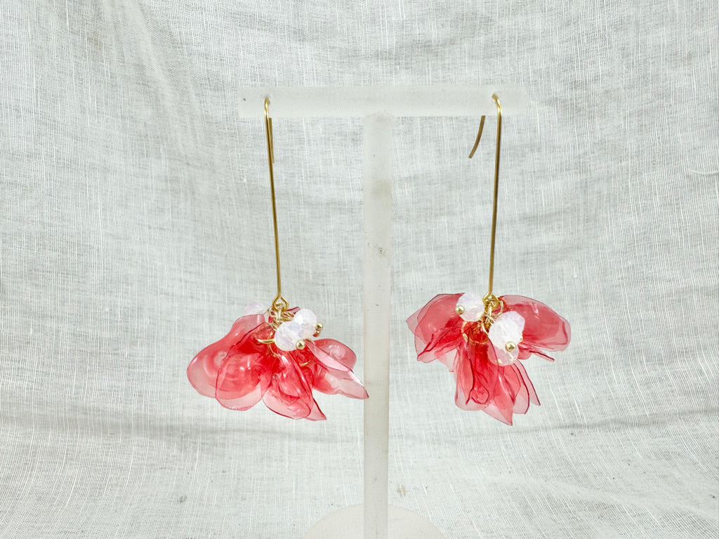 Upcycled earrings - Strawberry milk -