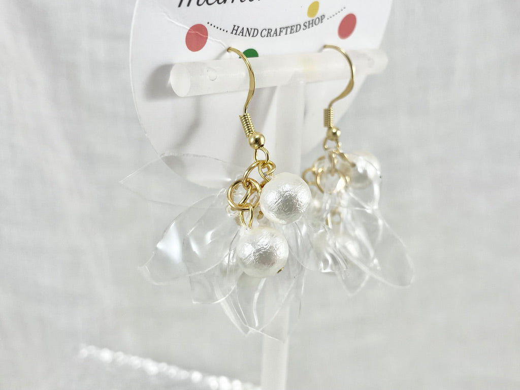Upcycled earrings - petals - Cotton pearl- 14KGF
