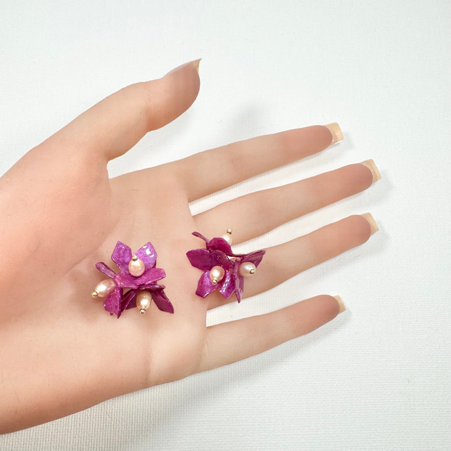 Lilac Fantasy earrings handcrafted from upcycled plastic, featuring lilac violet accents. Lightweight, eco-friendly statement jewelry for sustainable fashion lovers.