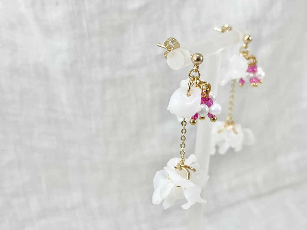 Upcycled earrings - babys breath - 14KGF