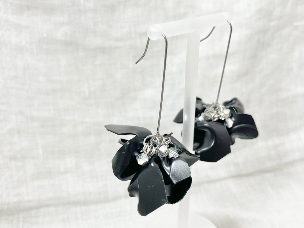 Upcycled earrings - black -