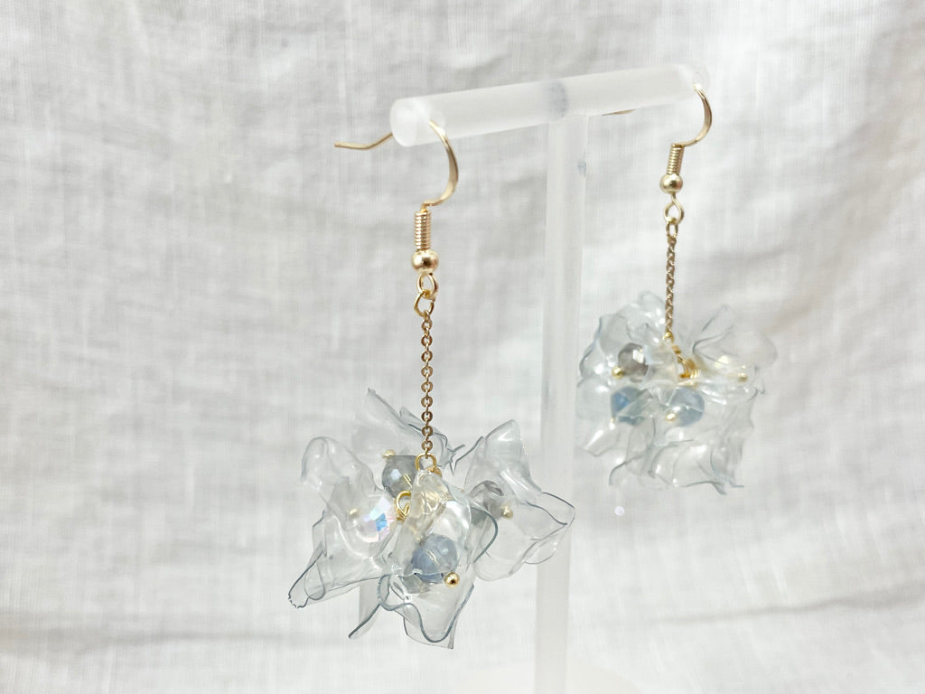 Upcycled earrings - foggy bell flowers long - 14KGF