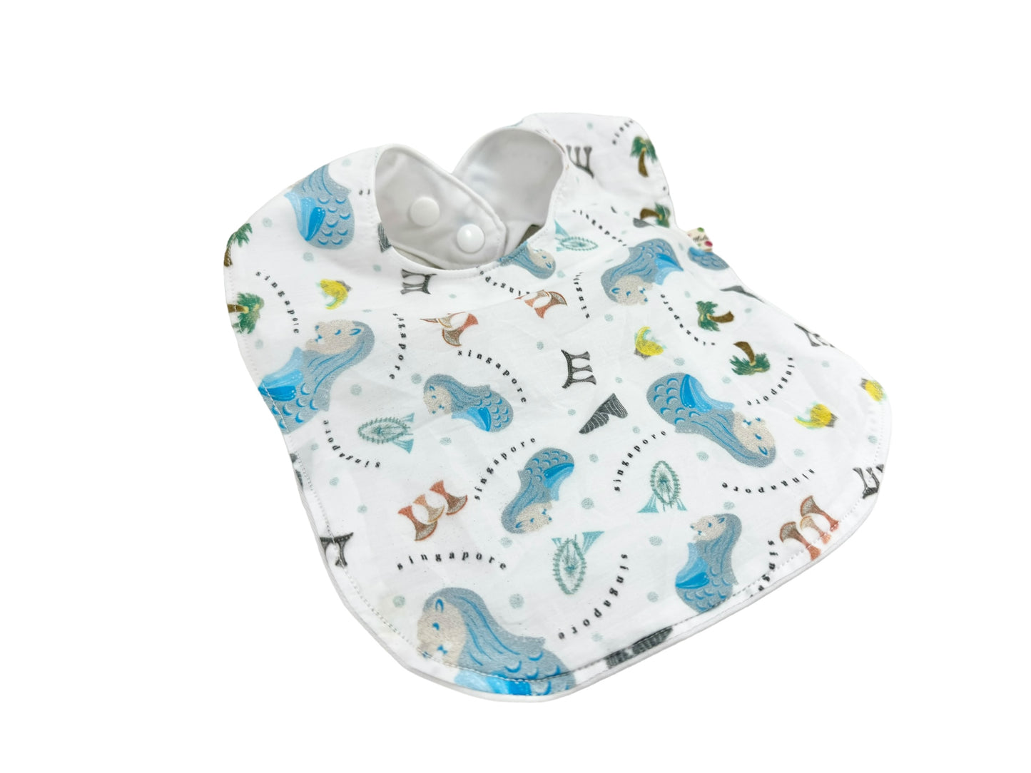 Singapore Pop Merlion baby bib by Melmomilk Design – colorful, soft cotton bib featuring a playful Merlion illustration, perfect for gifting or daily use.　シンガポール・ポップ・マーライオンよだれかけ / スタイ– カラフルで柔らかいコットン素材、かわいいマーライオンのイラスト入り。ギフトやお土産、普段使いにぴったり。