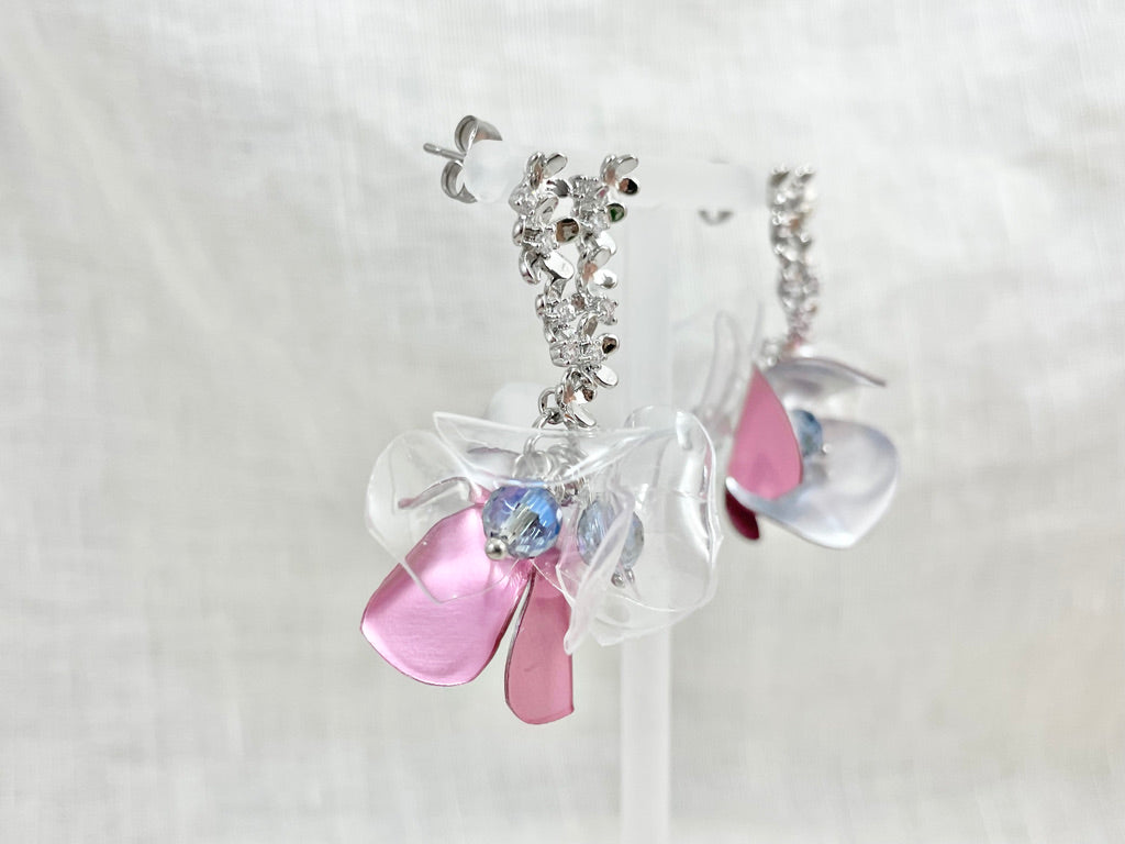 Upcycled earrings - silver mini flowers -