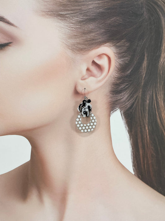Hand beaded earrings - Polka dots -