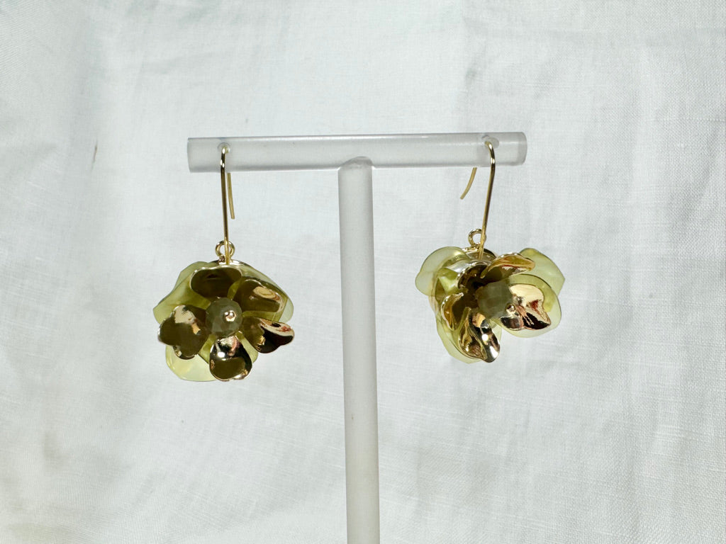 Upcycled earrings - hanging flowers - Gold S