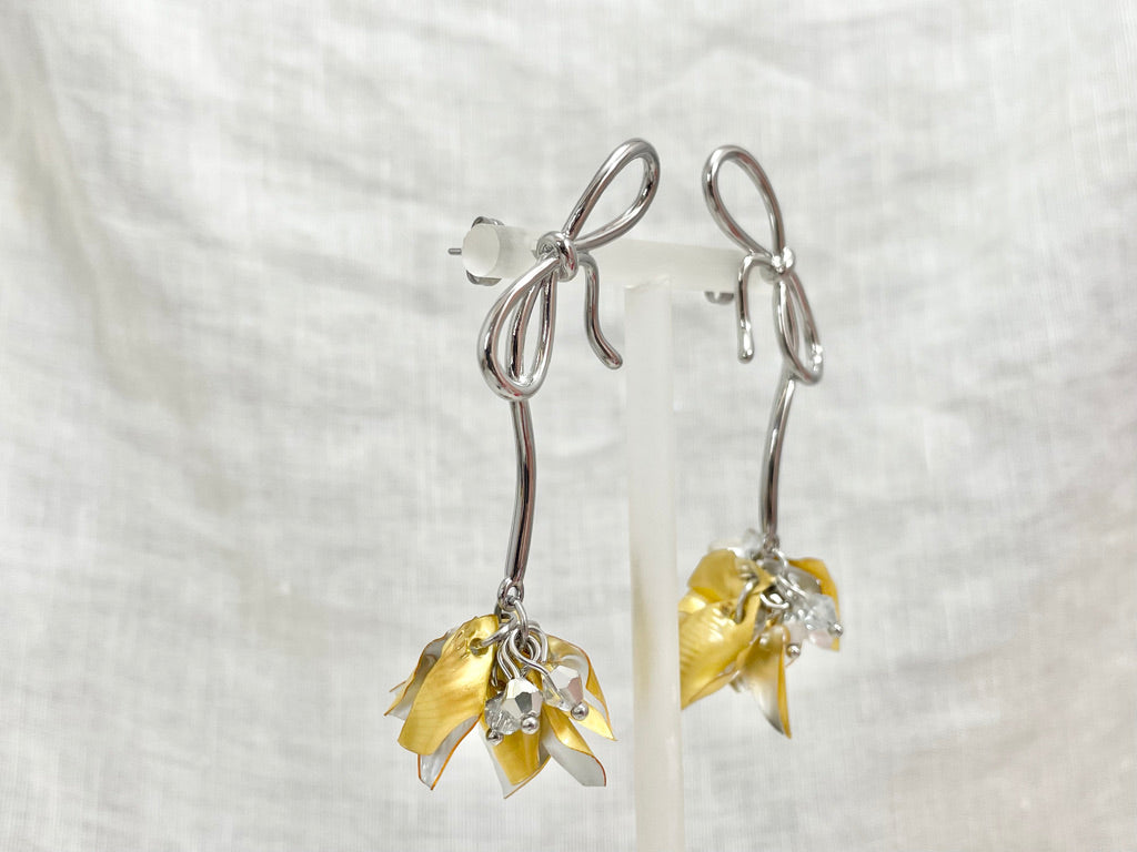 Upcycled earrings - bow -