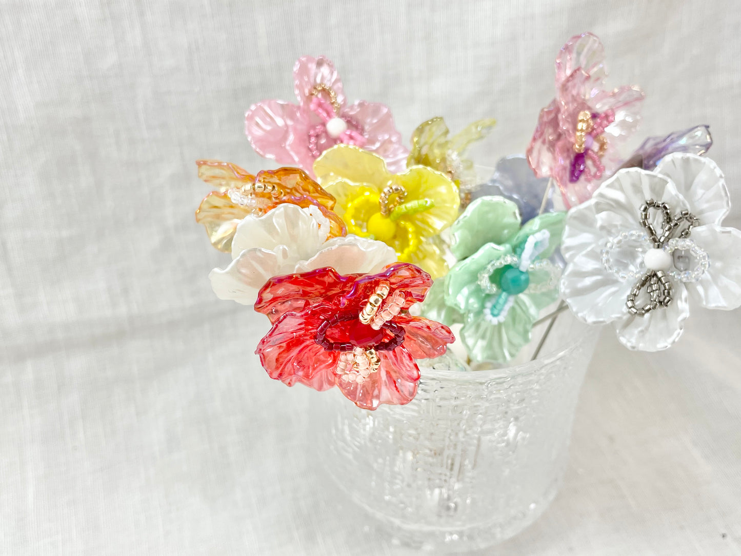 Pin brooch - flower - clear pink