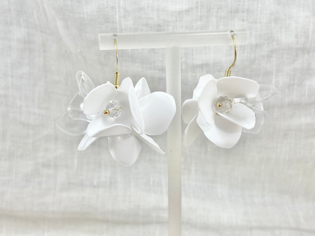 Upcycled earrings - white bell flowers - 14KGF