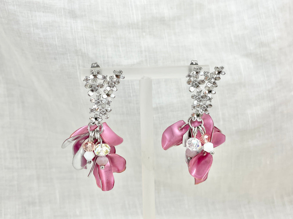 Upcycled earrings - silver mini flowers -