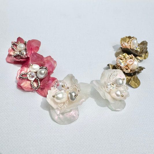 Enchanted Rose Earrings - Vintage Gold -
