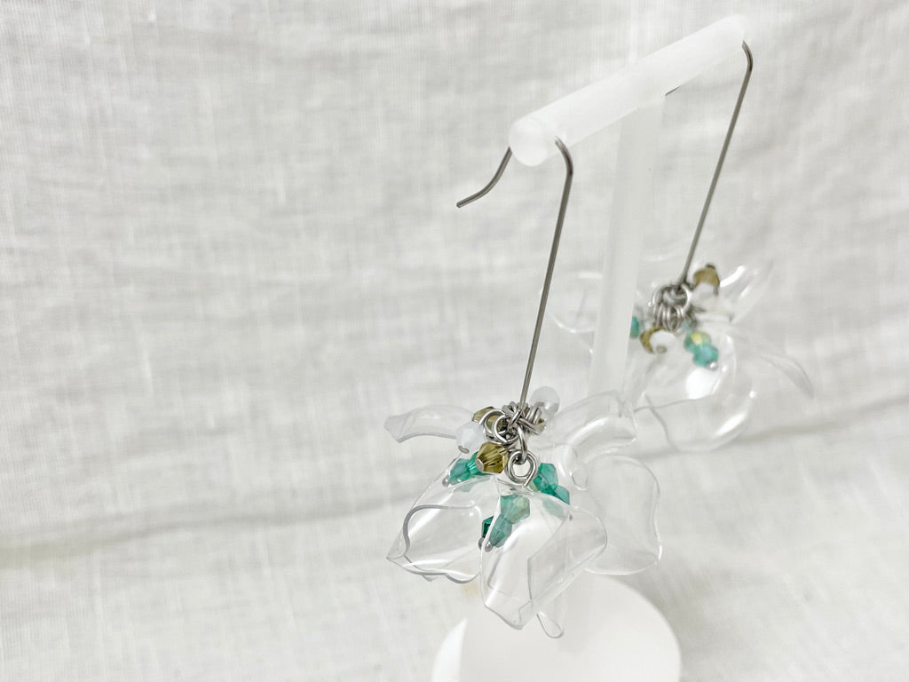 Upcycled earrings - bell flowers -