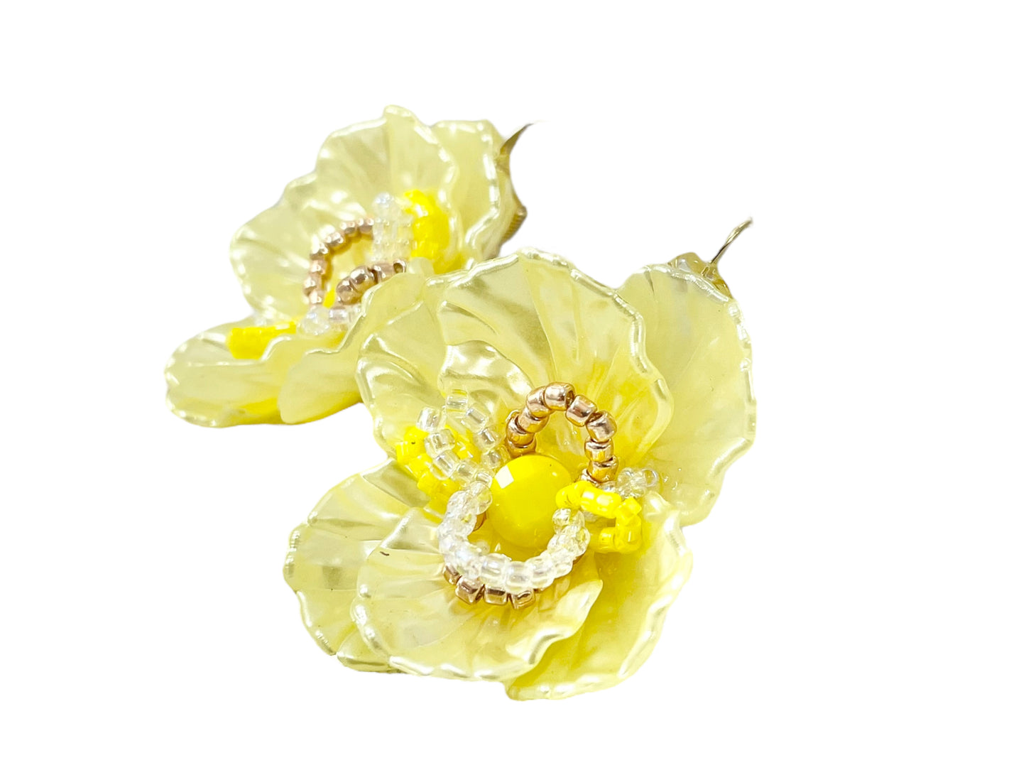 Hand beaded earrings - flower yellow -