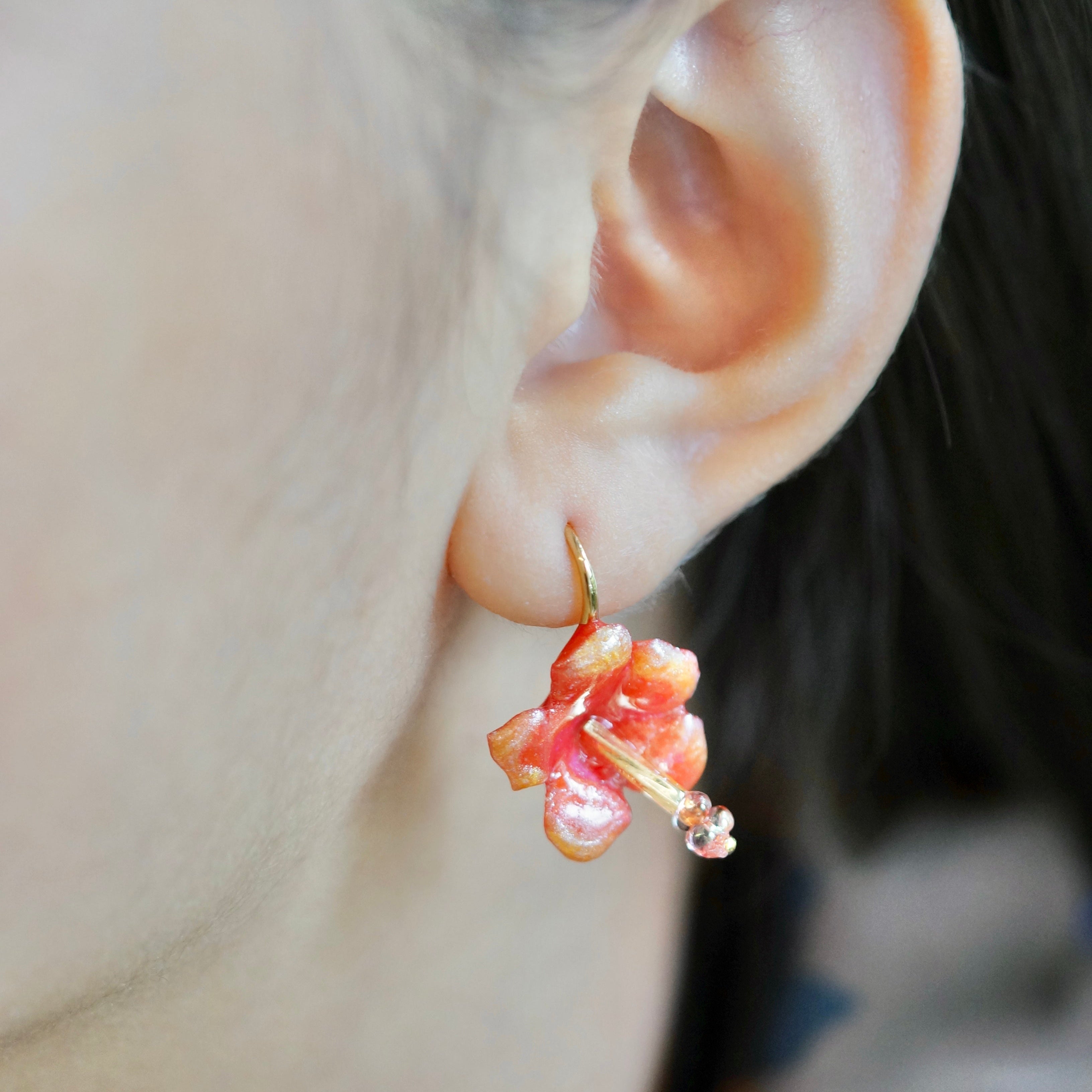 Hibiscus Glow Earrings - Sunset