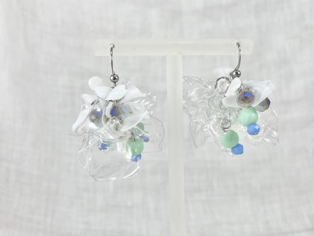 Upcycled earrings - jelly fish-