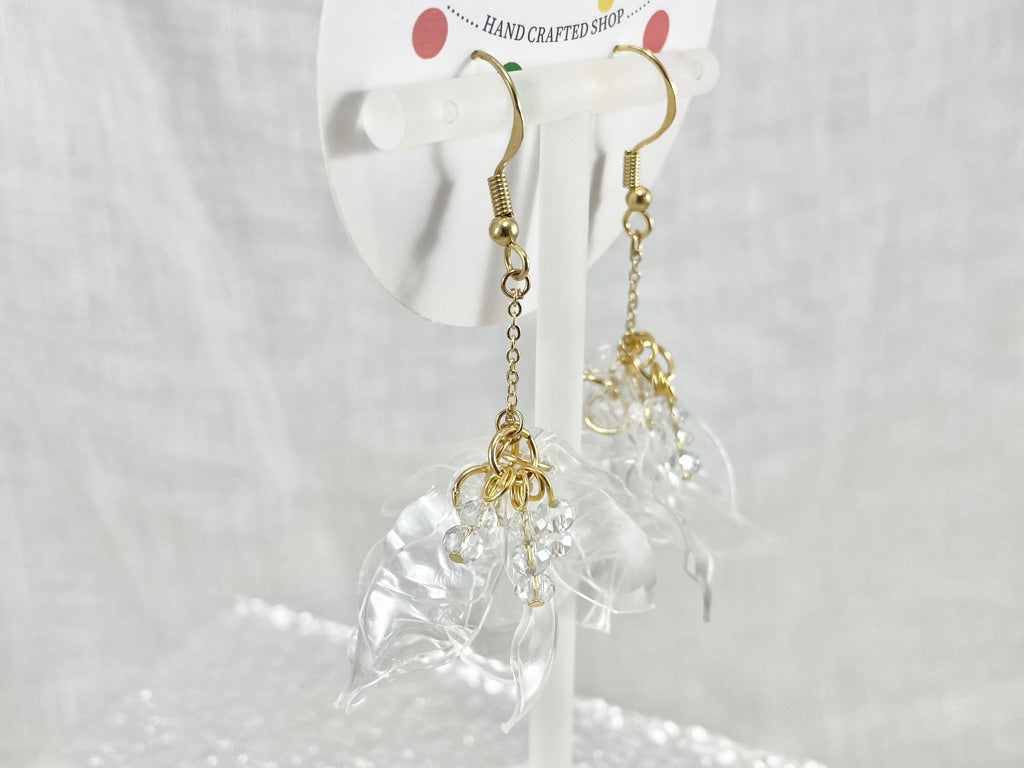 Upcycled earrings - petals chain -Clear-
