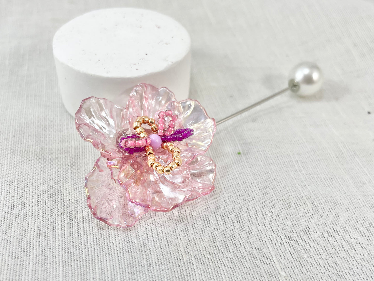 Pin brooch - flower - clear pink