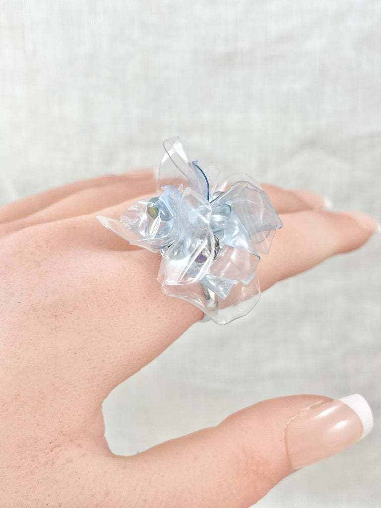 Upcycled ring - water flower -