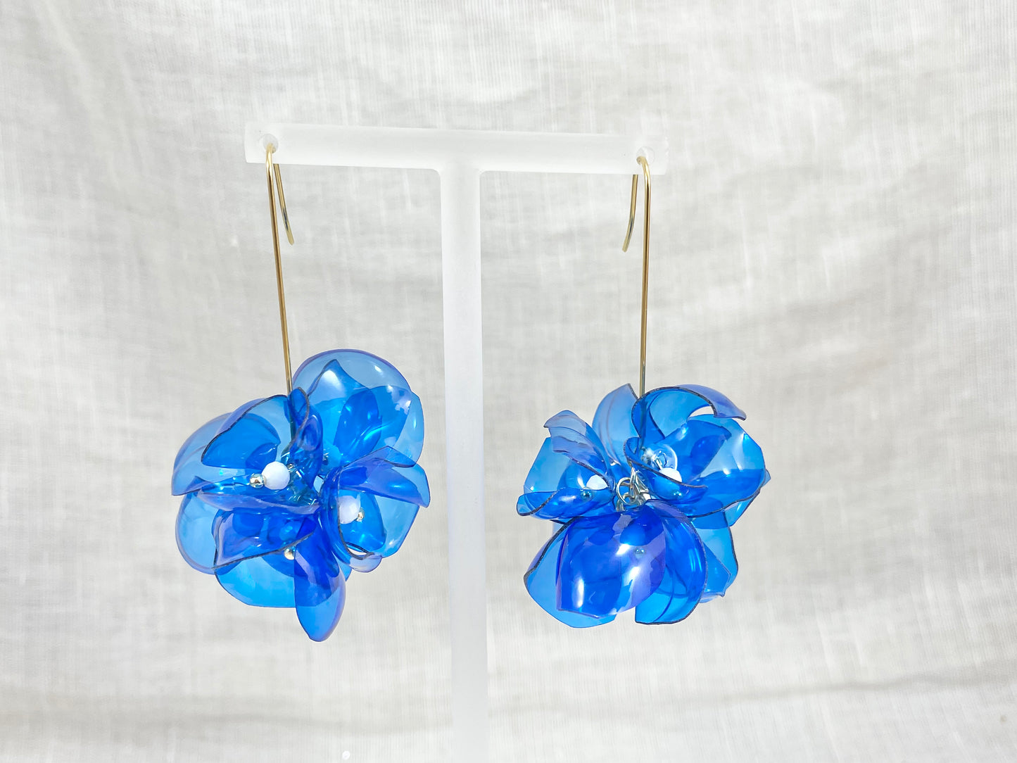 Upcycled earrings - bell flowers - blue