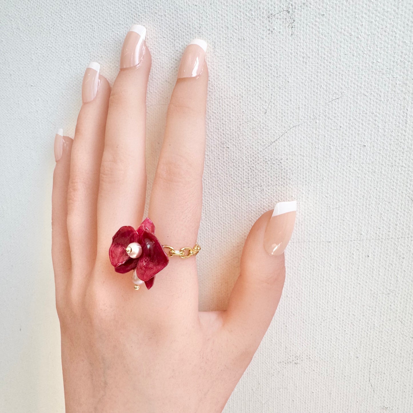 デンティー・オーキッド・リング 小さな胡蝶蘭  -バーガンディー-