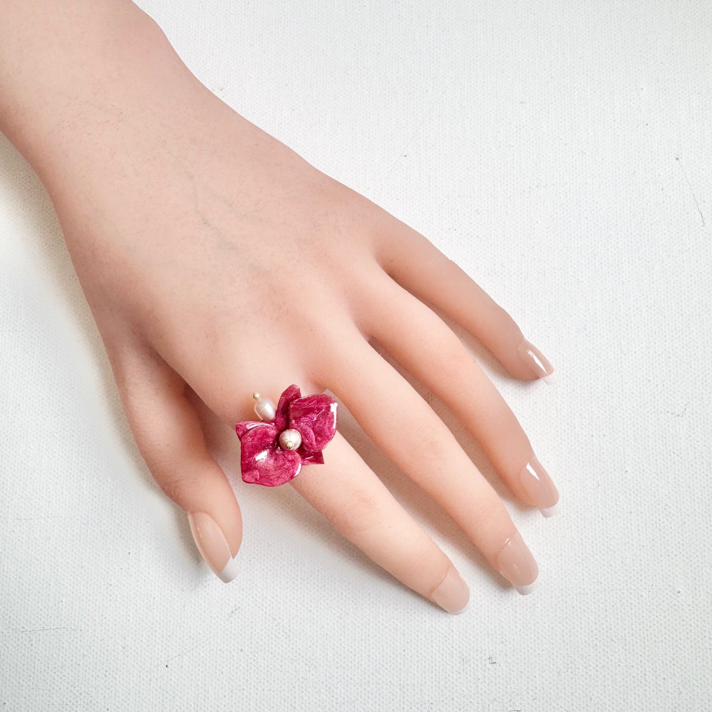 デンティー・オーキッド・リング 小さな胡蝶蘭  -バーガンディー-