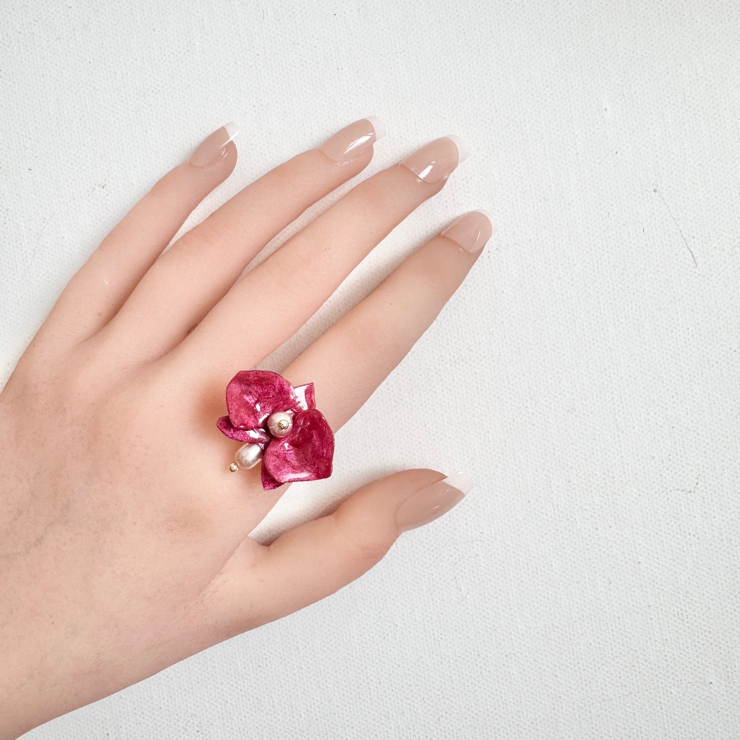 デンティー・オーキッド・リング 小さな胡蝶蘭  -バーガンディー-