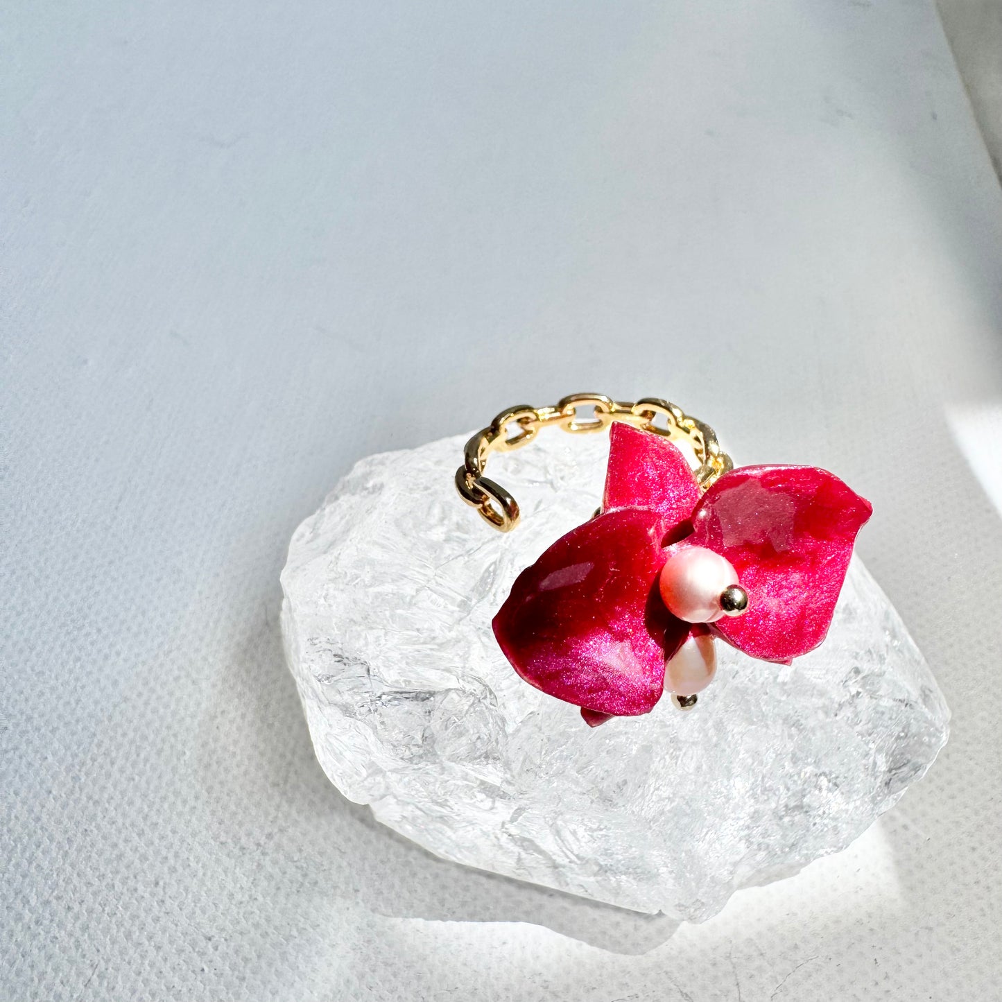 デンティー・オーキッド・リング 小さな胡蝶蘭  -バーガンディー-