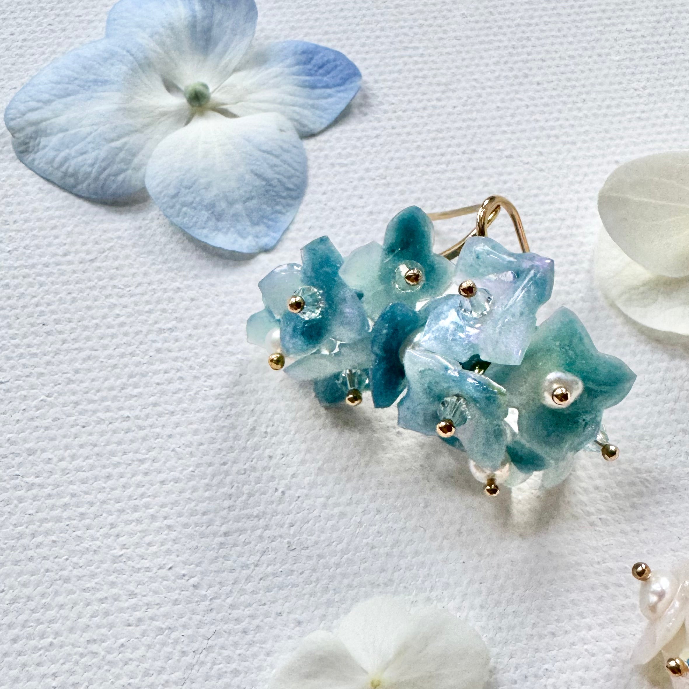 Hydrangea Bloom Earrings - Mist Blue -