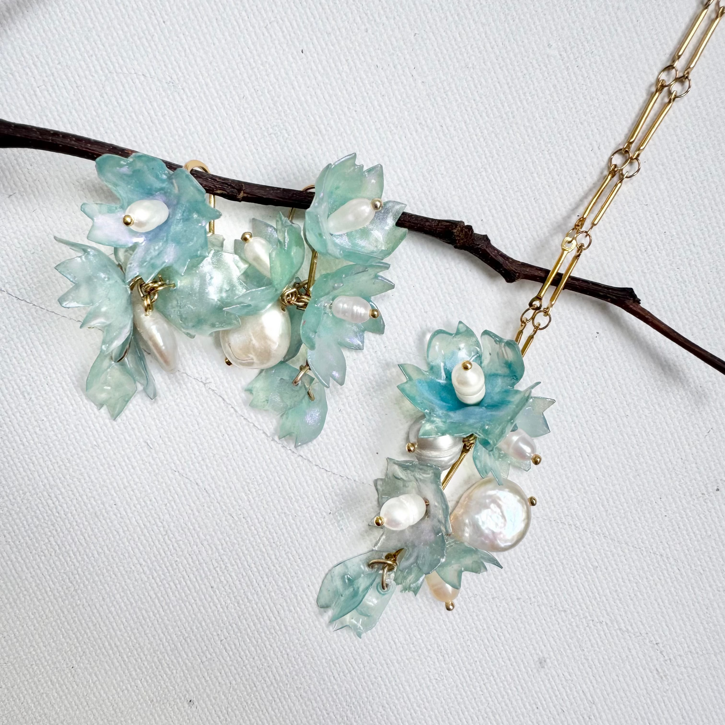 Sakura Veil Necklace - Airy Blue