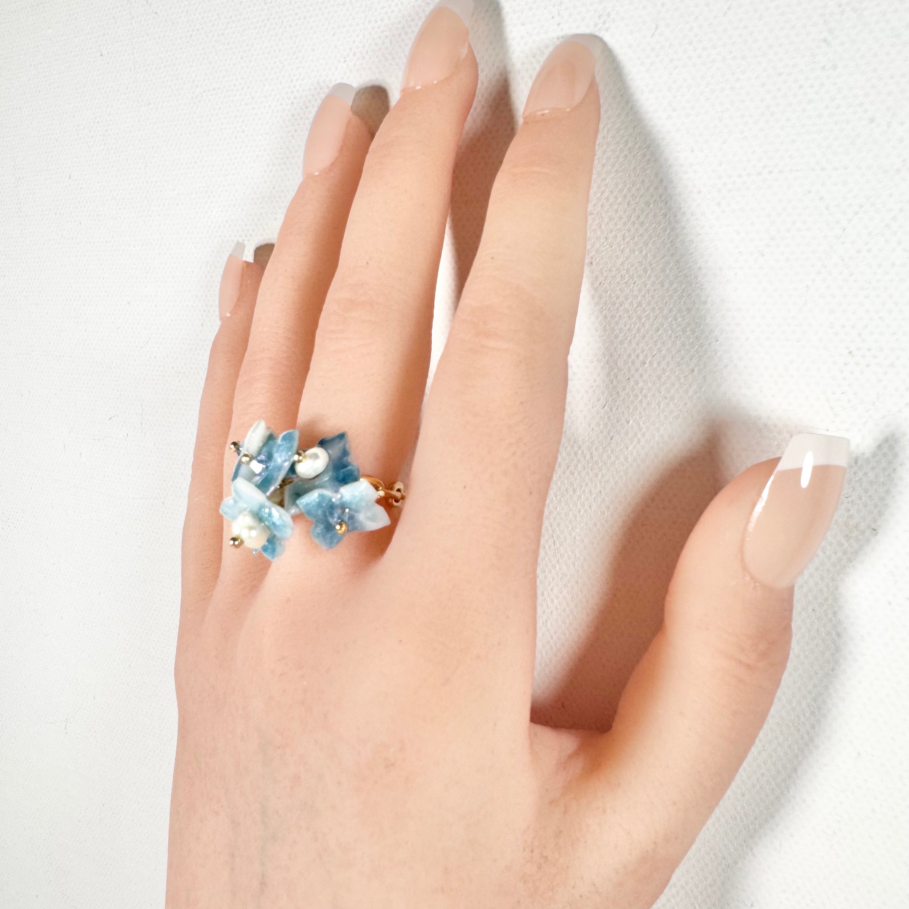Hydrangea Bloom Ring - Mist Blue -